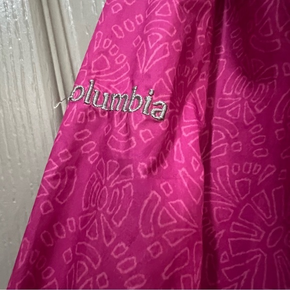 Columbia Women’s Medium Pink Floral Print Zip Up Windbreaker Jacket B2 - Picture 4 of 4